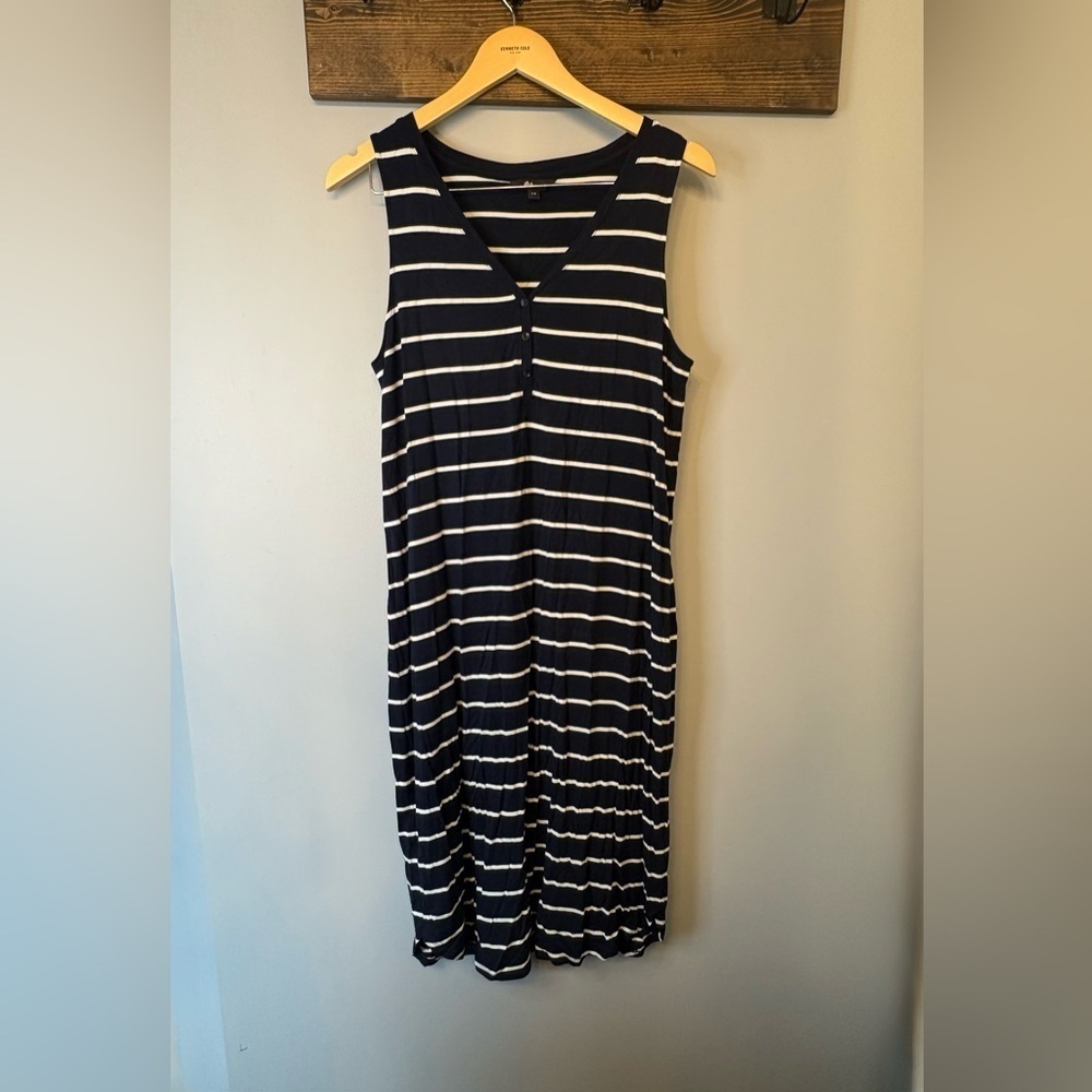 Reitmans White and Navy Stripped Sleeveless V-Neck Sundress size L - Picture 2 of 10